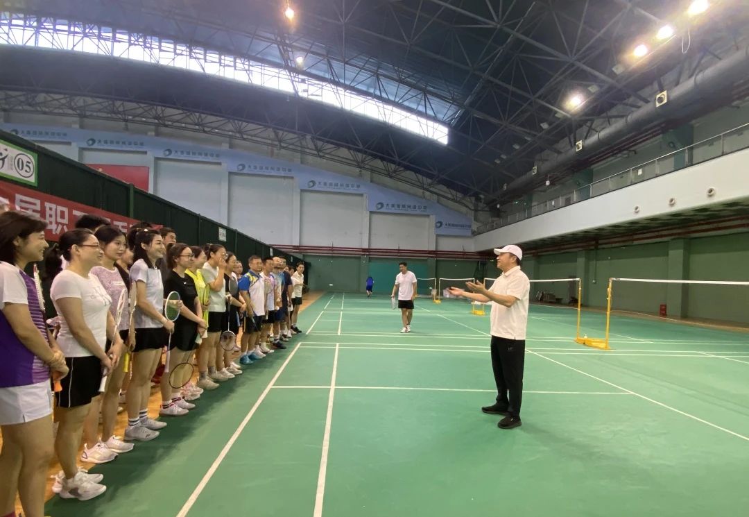 大医一院成功举办文化节系列活动——第六届职工羽毛球赛