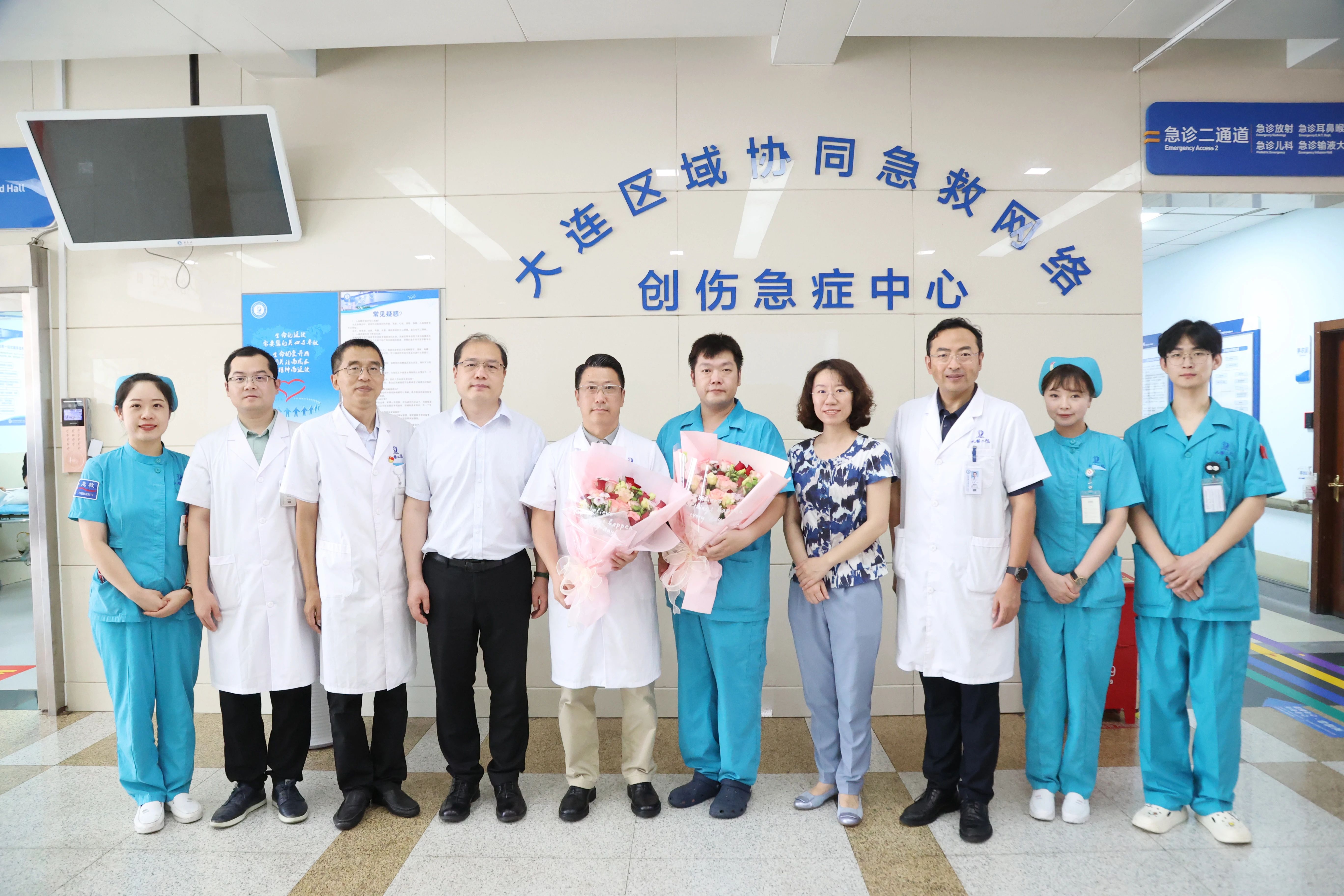 大连市卫生健康委领导节前走访大医二院，慰问一线医务工作者
